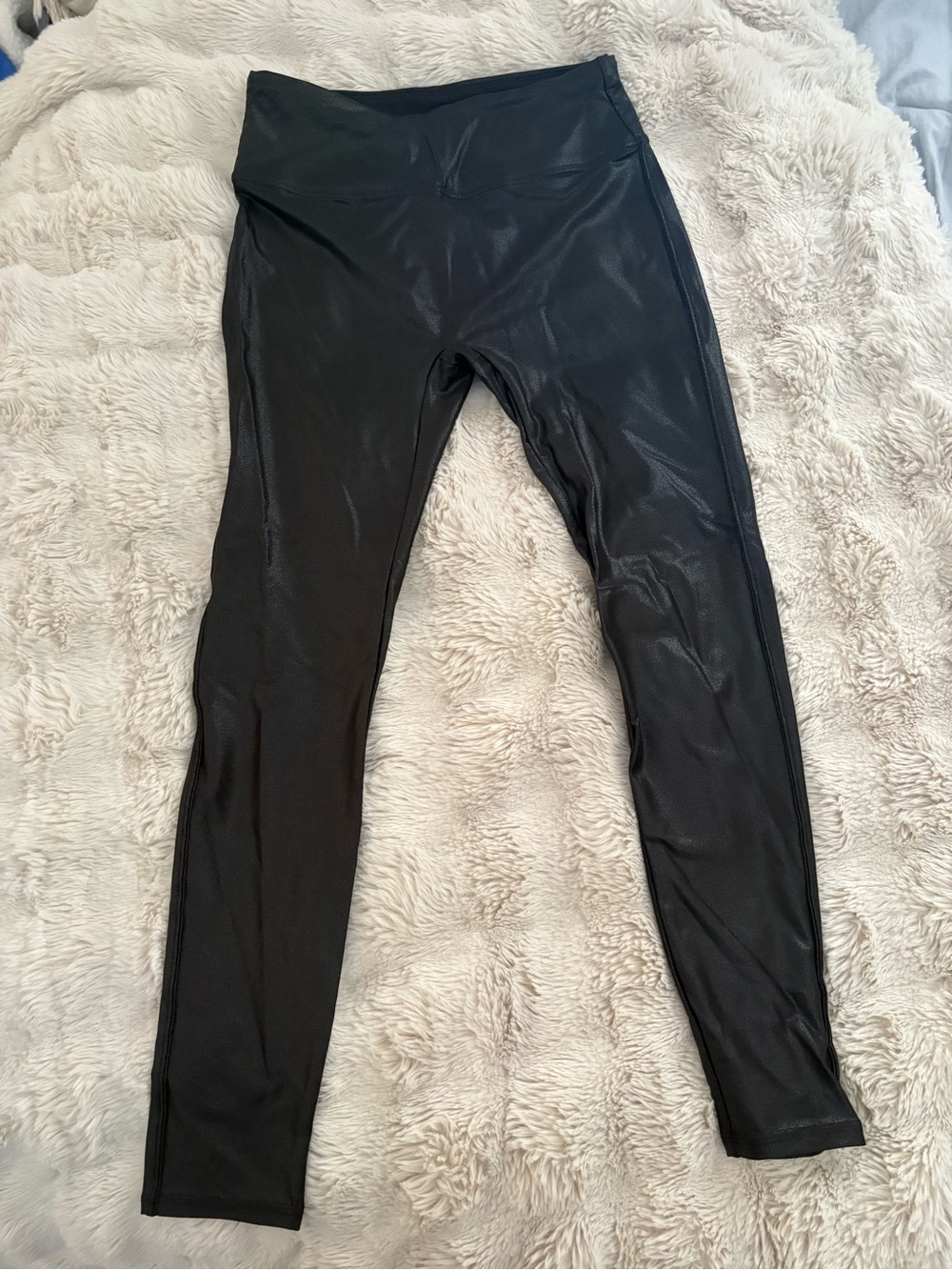 Black Shiny High-Waist Leggings